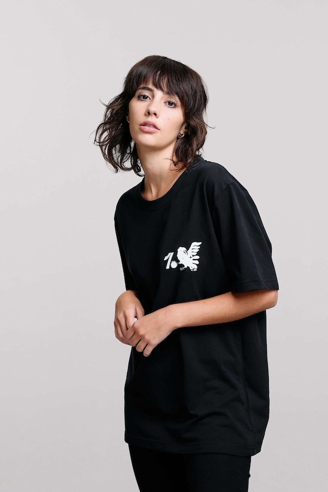 model brunette onefootball