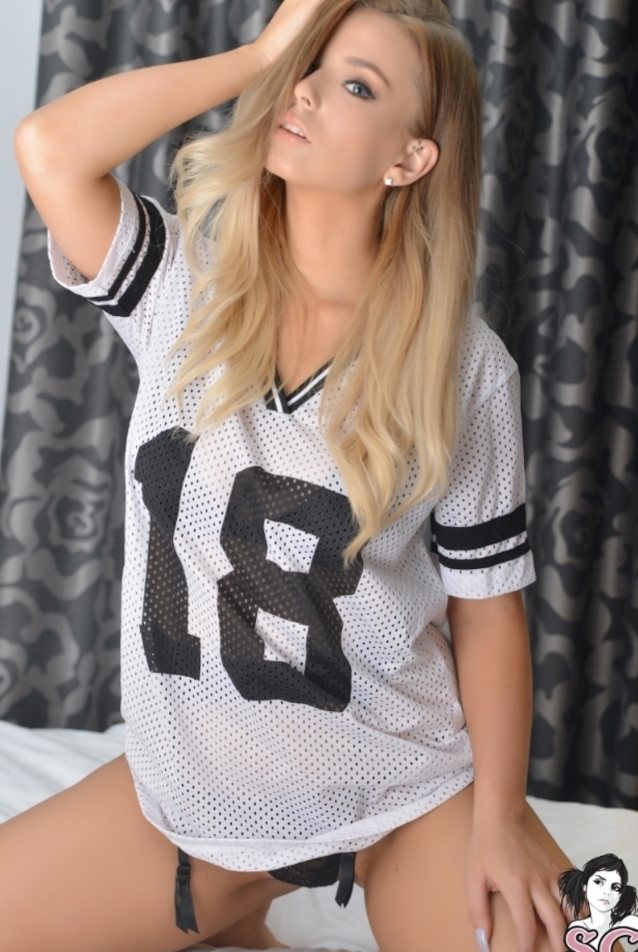 suicide girl, blonde, jersey, busty, peircing