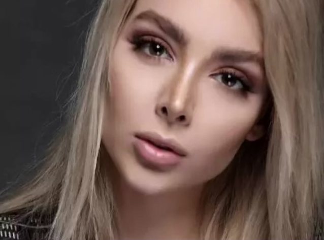 blonde beautiful babe