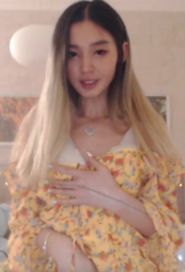 camgirl asian cute