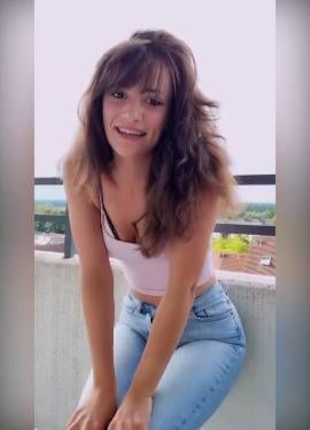 camgirl, jeans, balcony, tits, slim