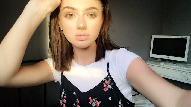 camgirl amateur boobs