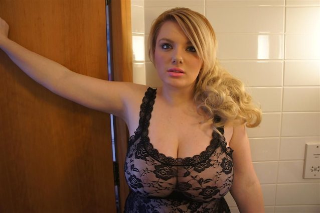 amateur blonde big tits
