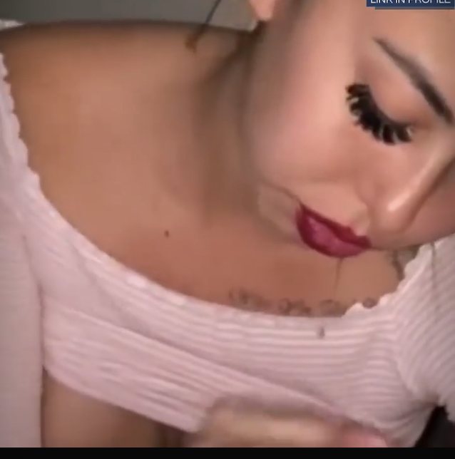 lipstick, hairbun, blowjob, milf, bed