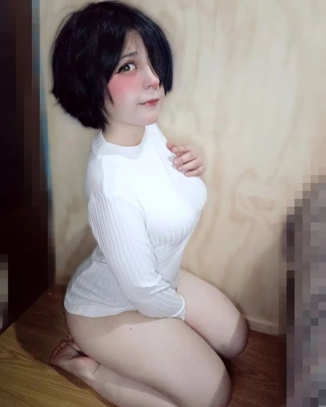 cosplay, legs, smile, hair covering eye