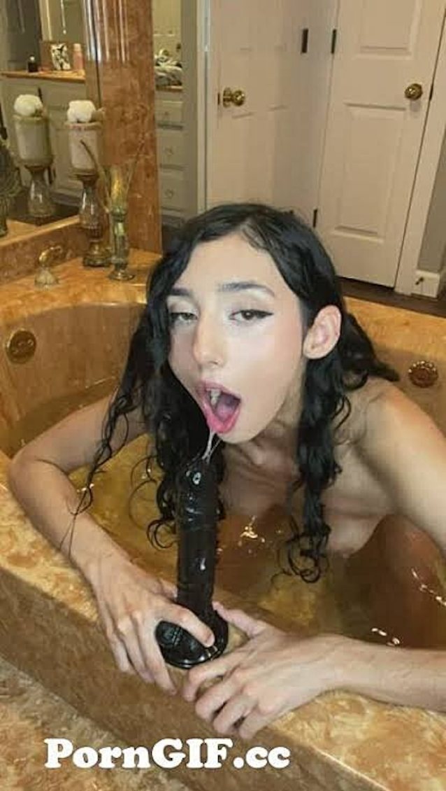 teen, tiktok, dildo, brunette, onlyfans