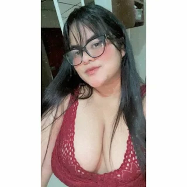 amateur, big tits, glasses, hot