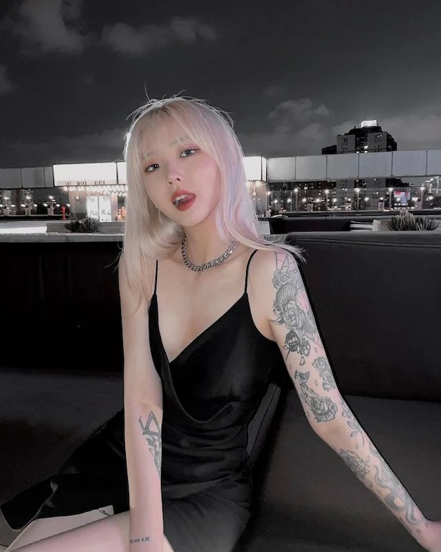 pink hair, loose clothes, tattoos, cute, black dress