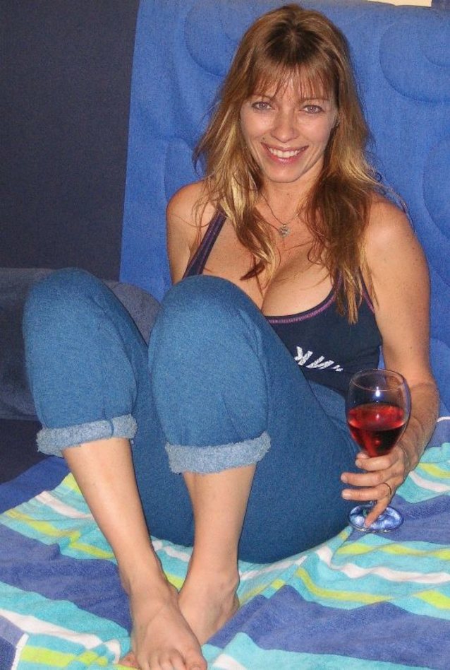blonde amateur milf