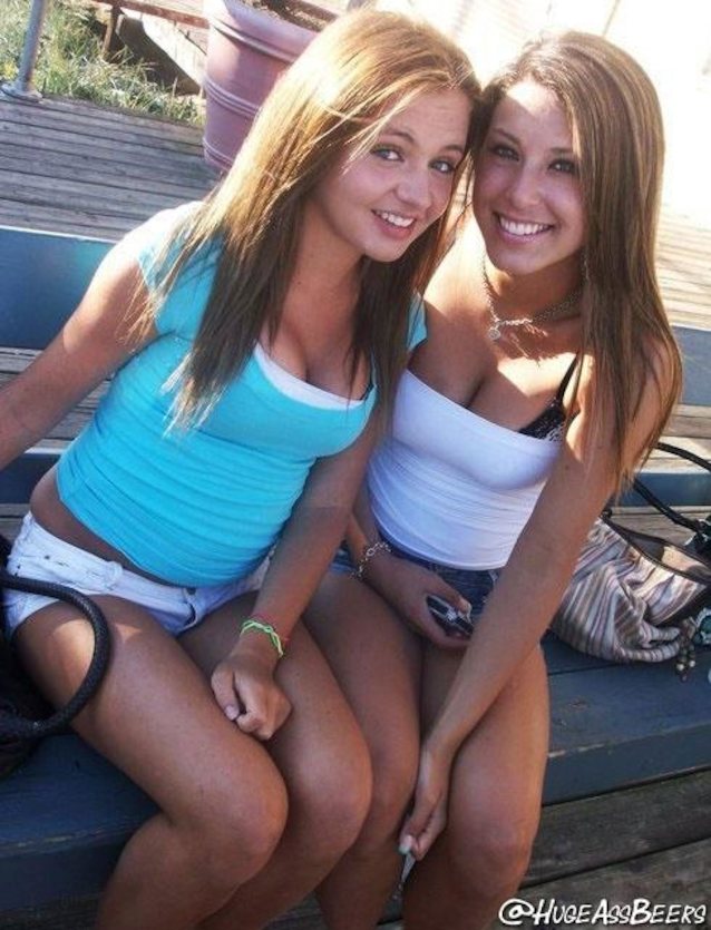 lesbians, shorts, sexy, hot, teens