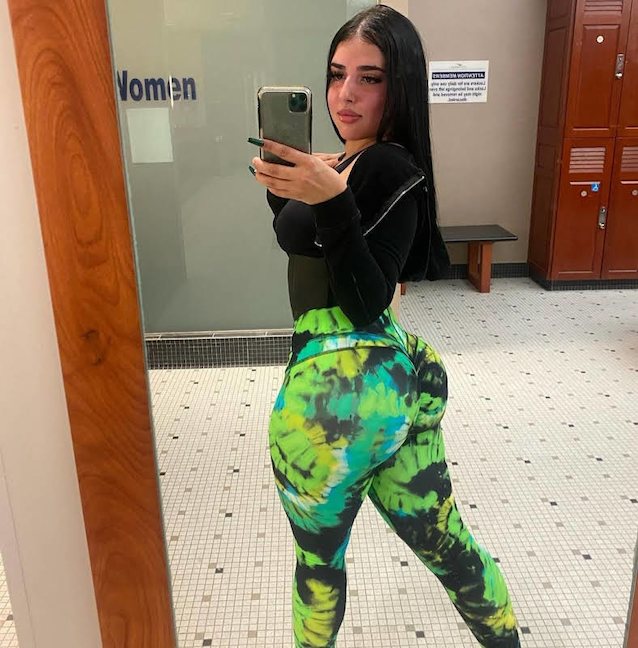 brunette big ass leggings