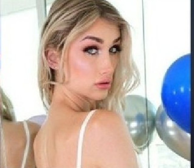 trans amateur model