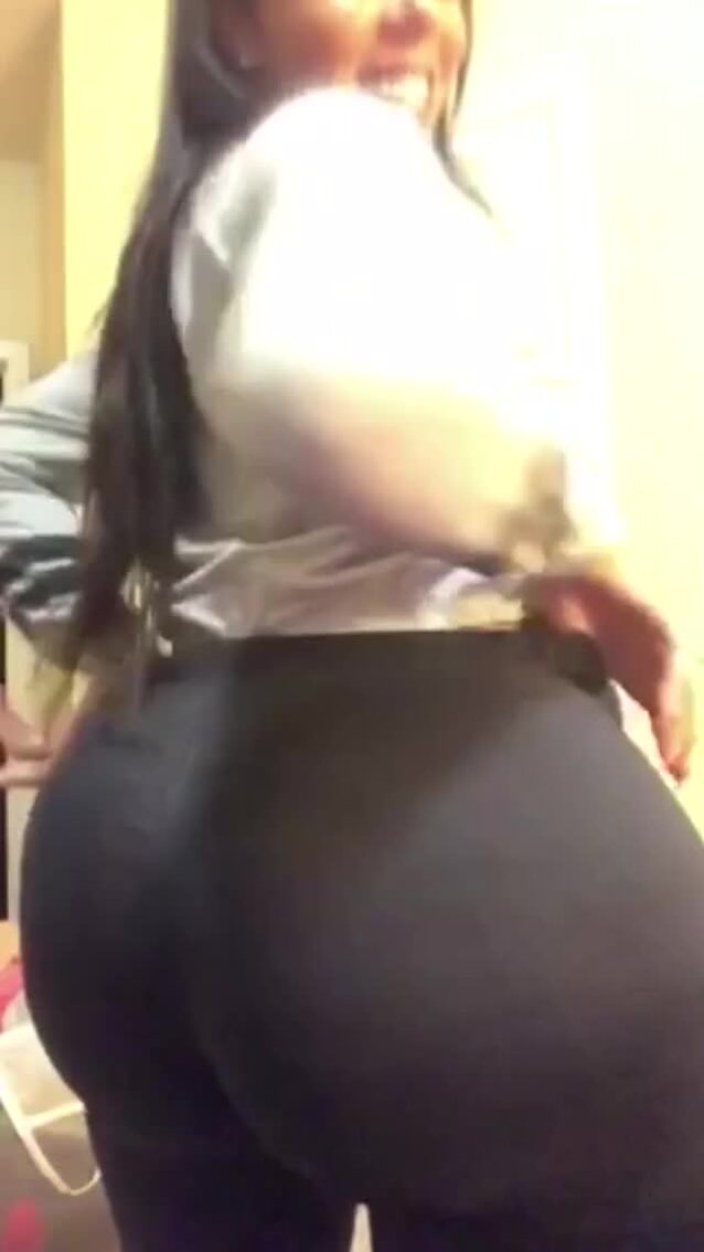 latina, huge ass, clap