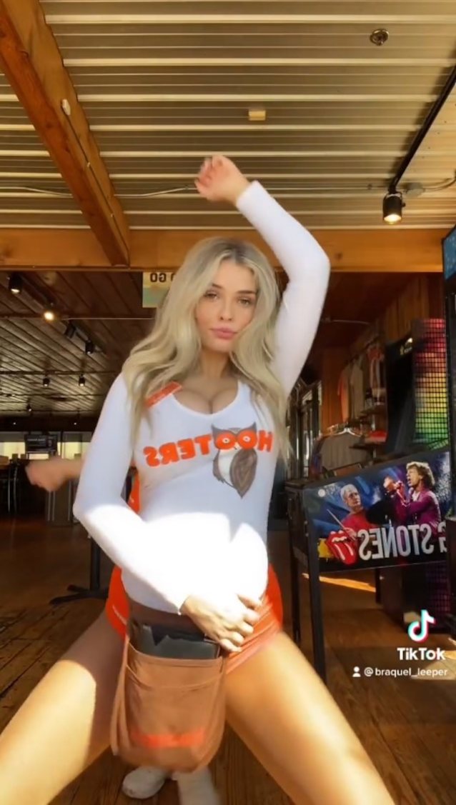 blonde, big boobs, hooters, model, pregnant