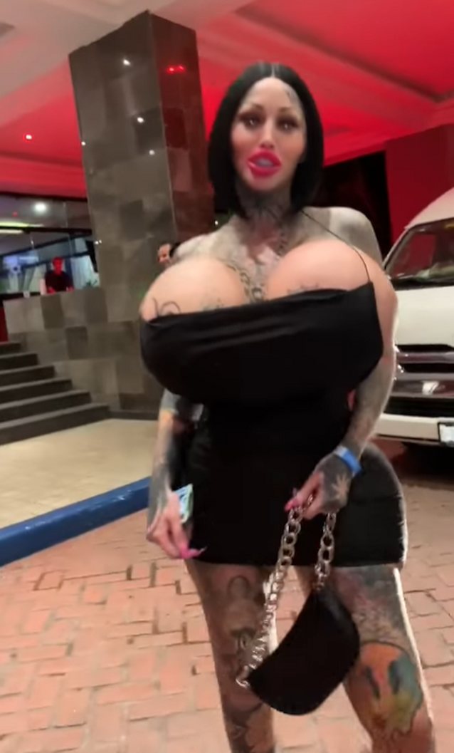 bimbo, tattoo, huge tits