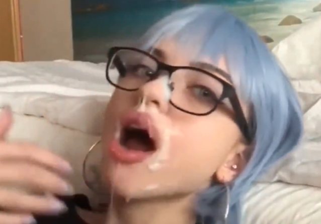 camgirl blue hair facial