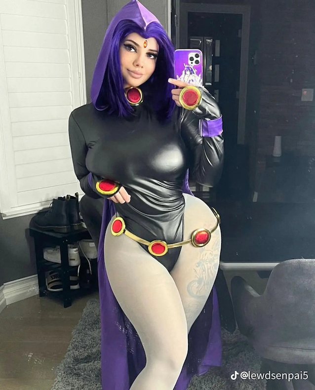 Big Tits And Ass And Cosplay
