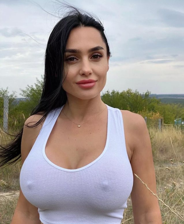 latina big tits sexy