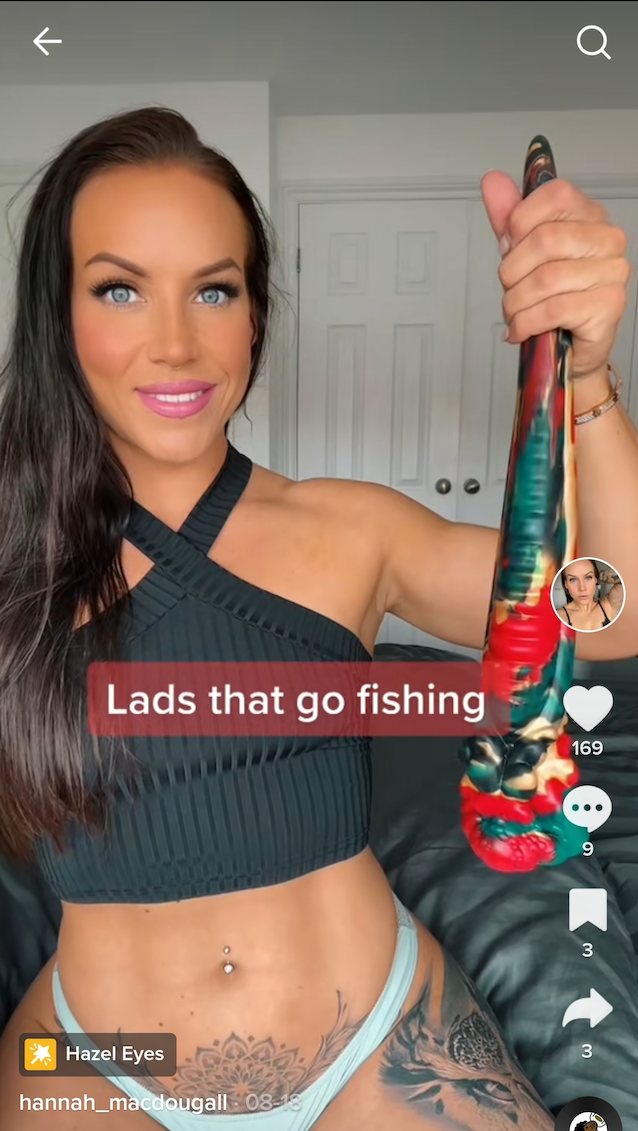 tiktok, dragon dildo, fisting, anal, muscle