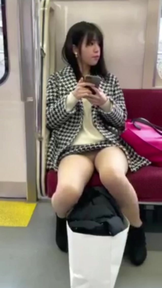 asian, voyeur, train