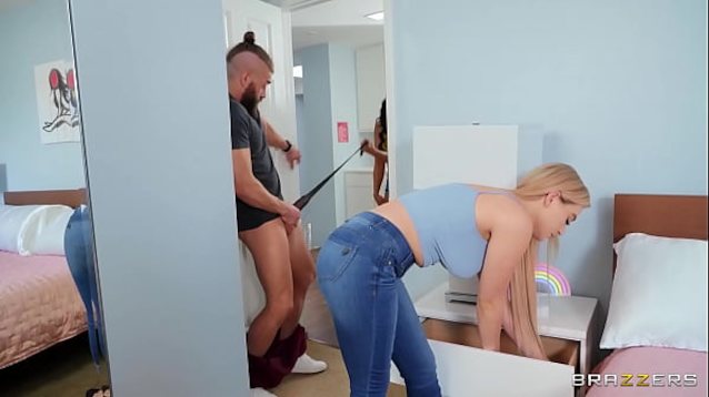 amateur porn ad thresome