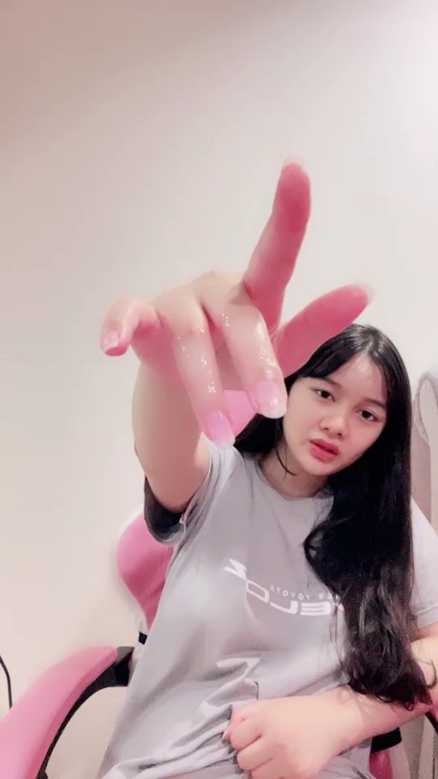 camgirl thai asian