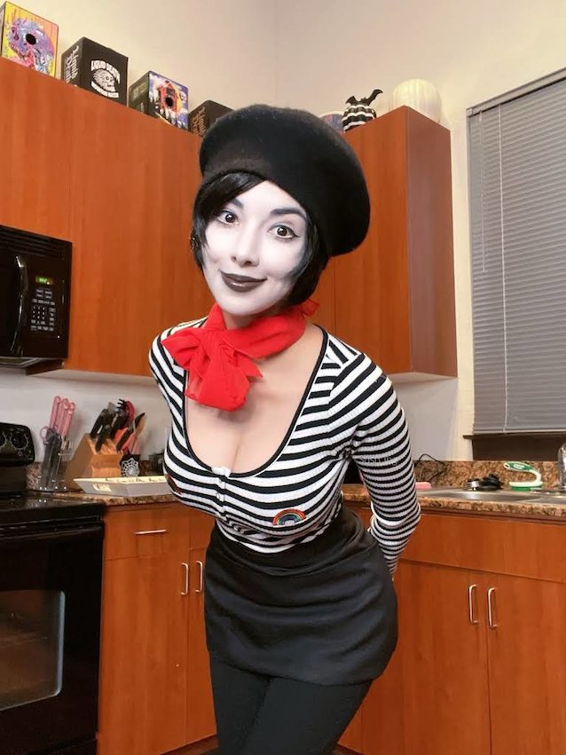 brunette, big tits, busty, streamer, mime