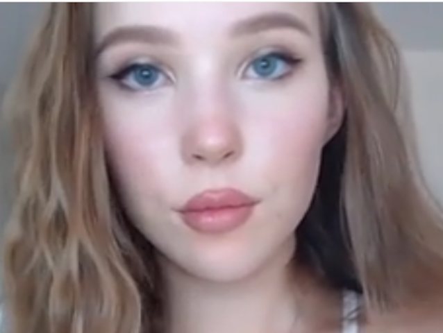 camgirl big tits blonde