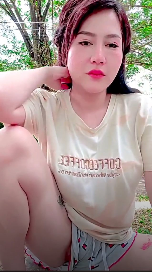 camgirl vietnamese asian