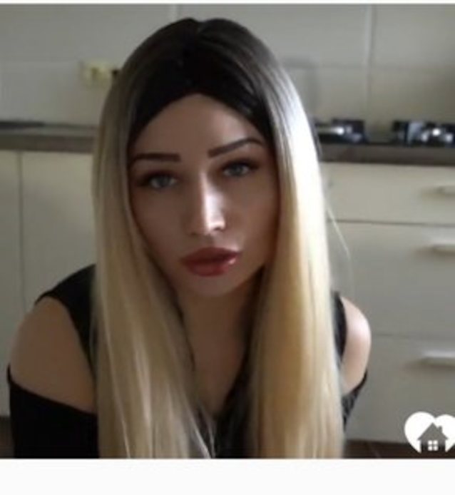 blonde amateur eye
