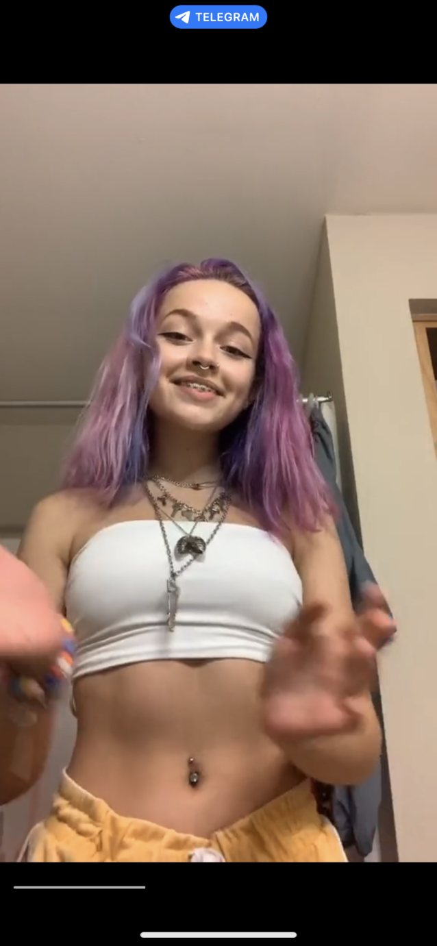 camgirl teen blonde