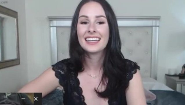 camgirl amateur brunette