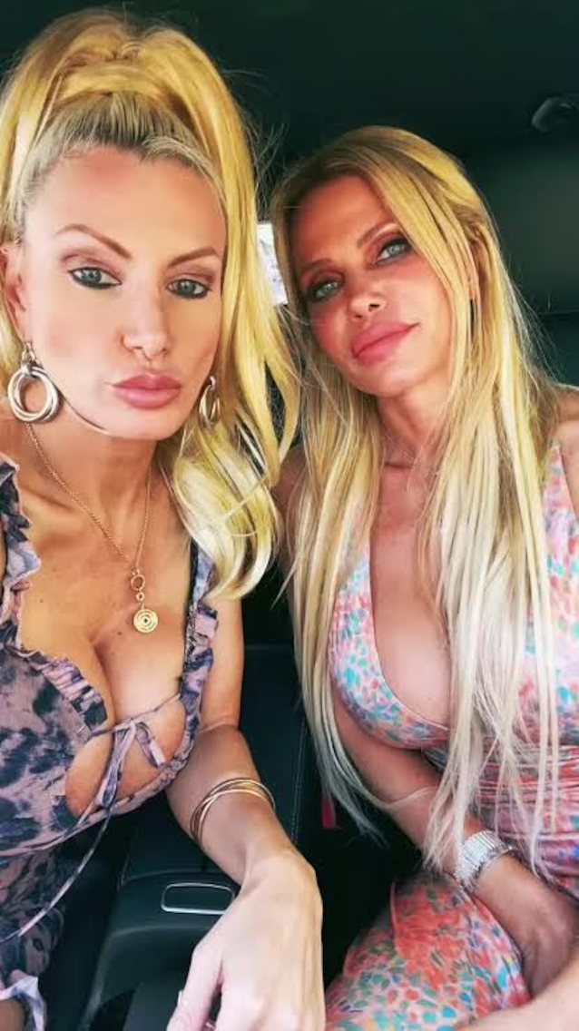 milf blonde big boobs