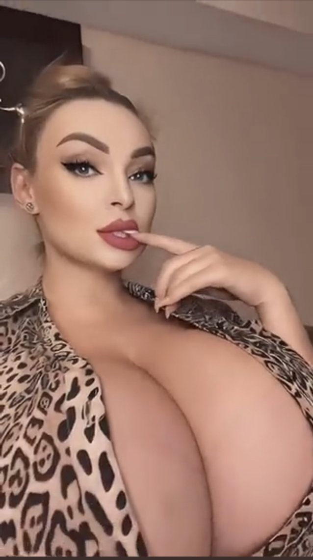 blonde big tits sexy