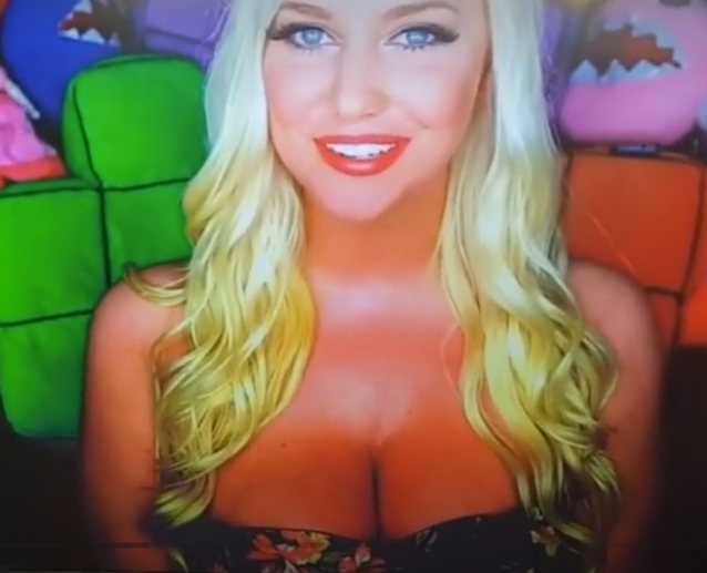 joi tits blonde