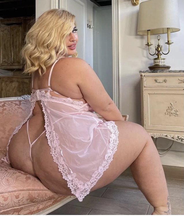 bbw voluptuous blonde