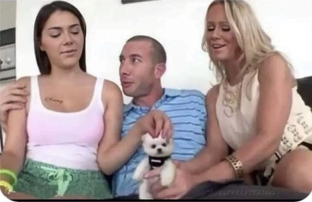 threesome brunette blonde