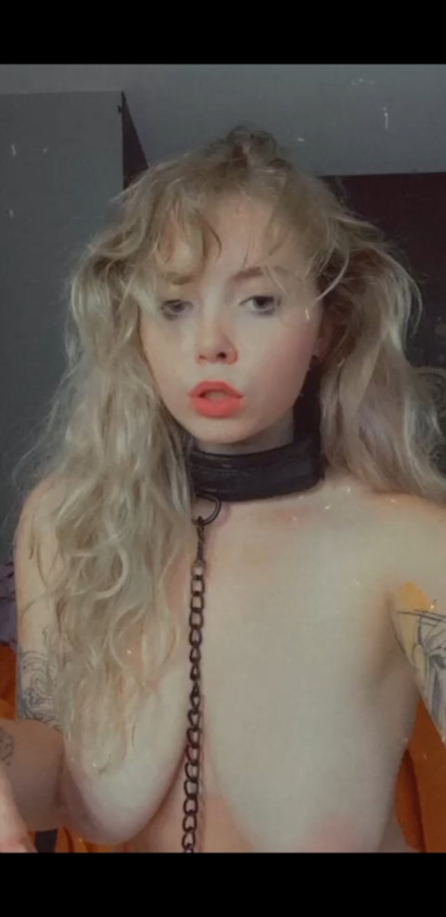 onlyfans blonde choker fatass