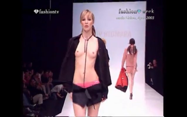 runway, model, supermodel, topless, nipslip