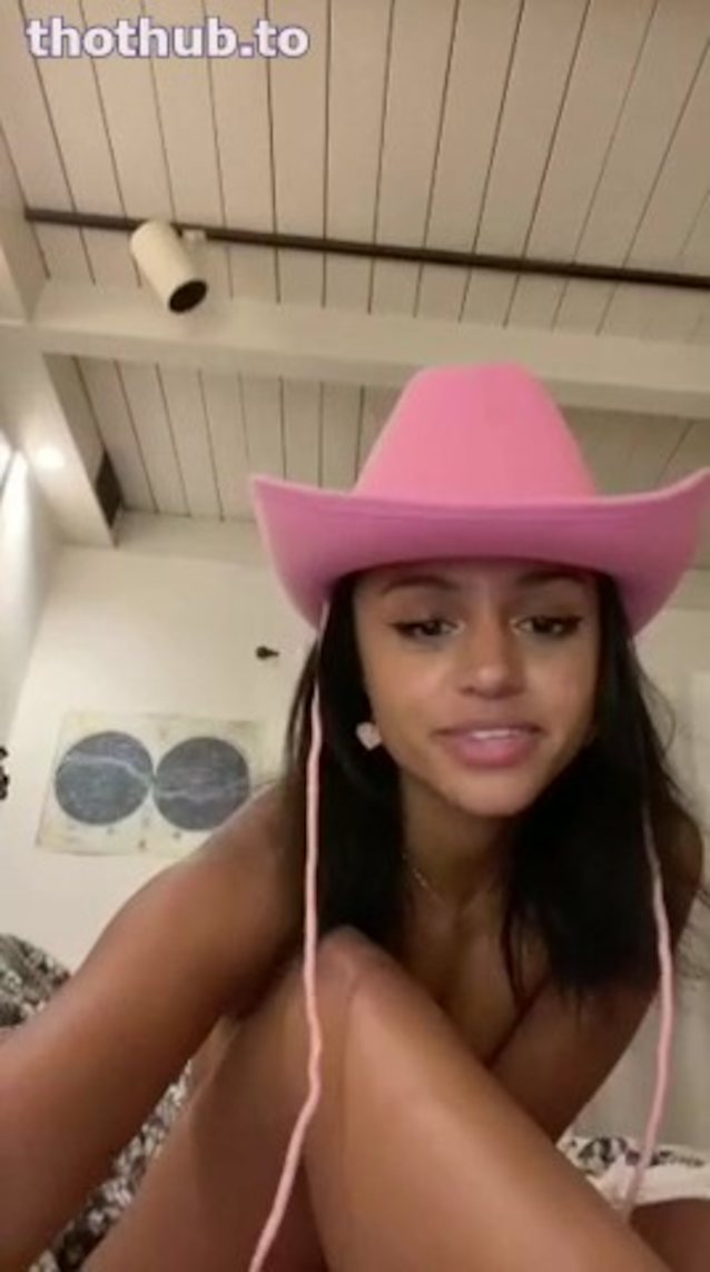 camgirl latina toys