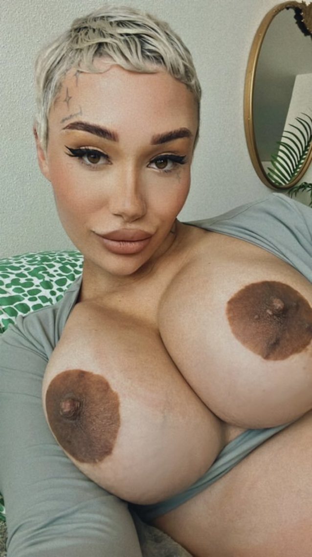 short hair, beautiful tits, hot