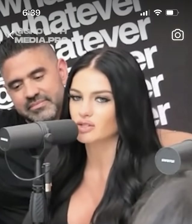 brunette talk show boobs