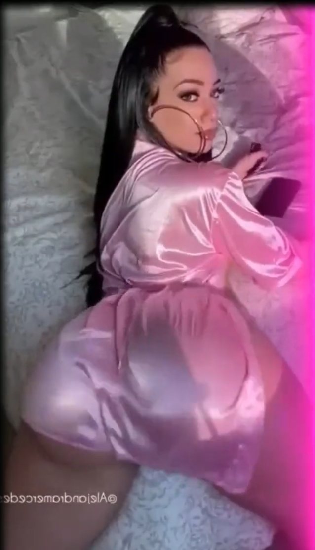 pink robe, pink satin robe, big ass twerk