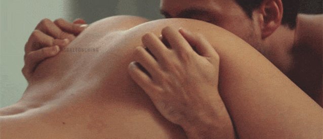 Целует Попку Порно