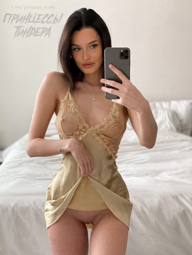 amateur brunette big tits