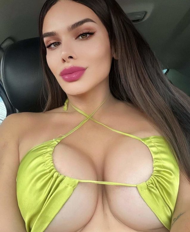 perfect tits, big tits, fake boobs, big boobs, selfie