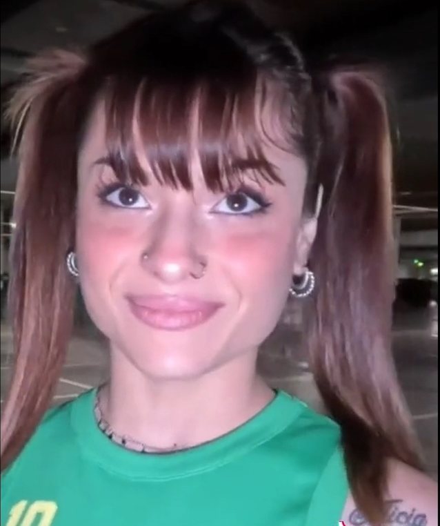 amateur public pigtails