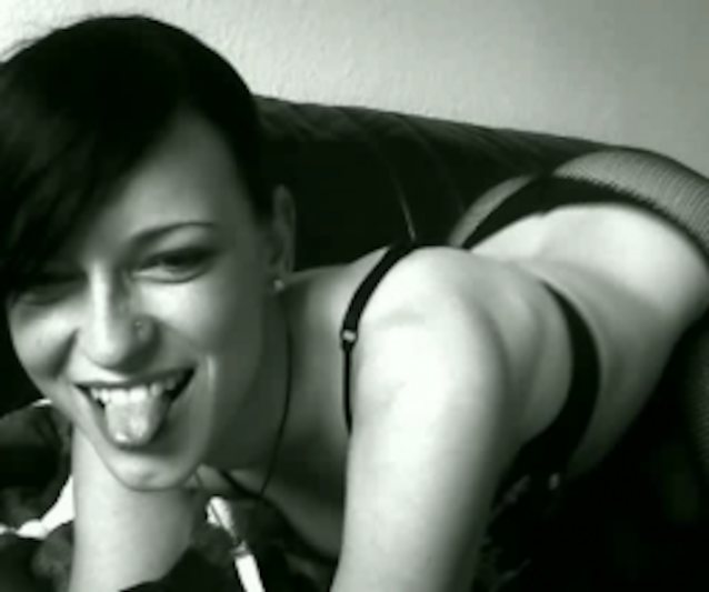 camgirl skinny hot