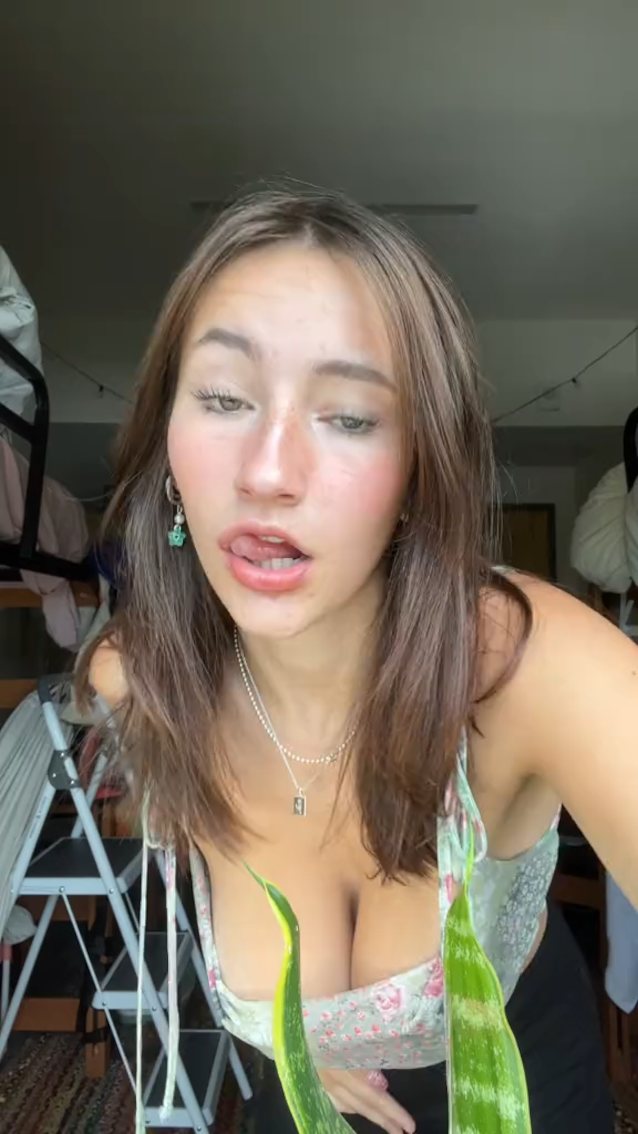 busty, teen, tiktok, big tits