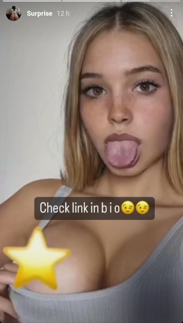 camgirl, amateur, big tits, brown eyes, blonde